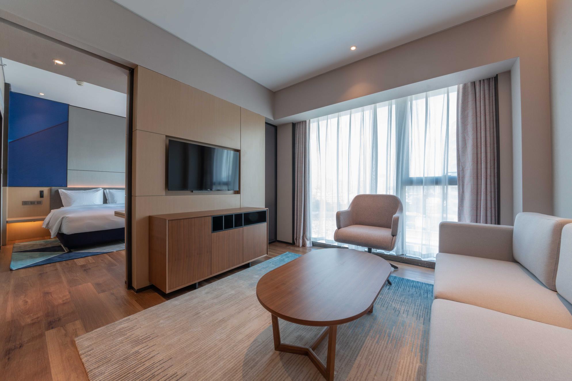 Holiday Inn Express Shenzhen Longhua By Ihg Exterior photo