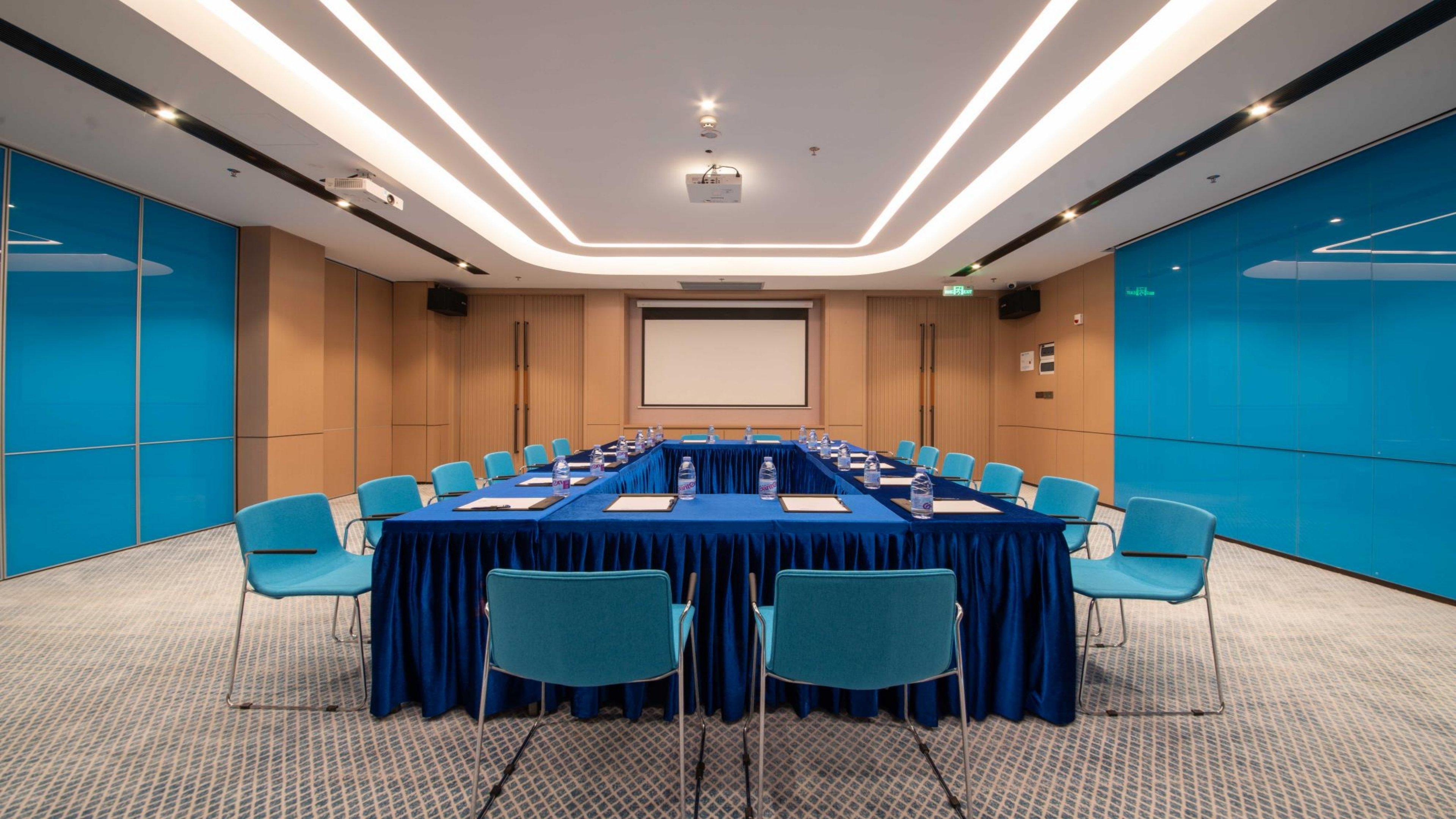 Holiday Inn Express Shenzhen Longhua By Ihg Exterior photo