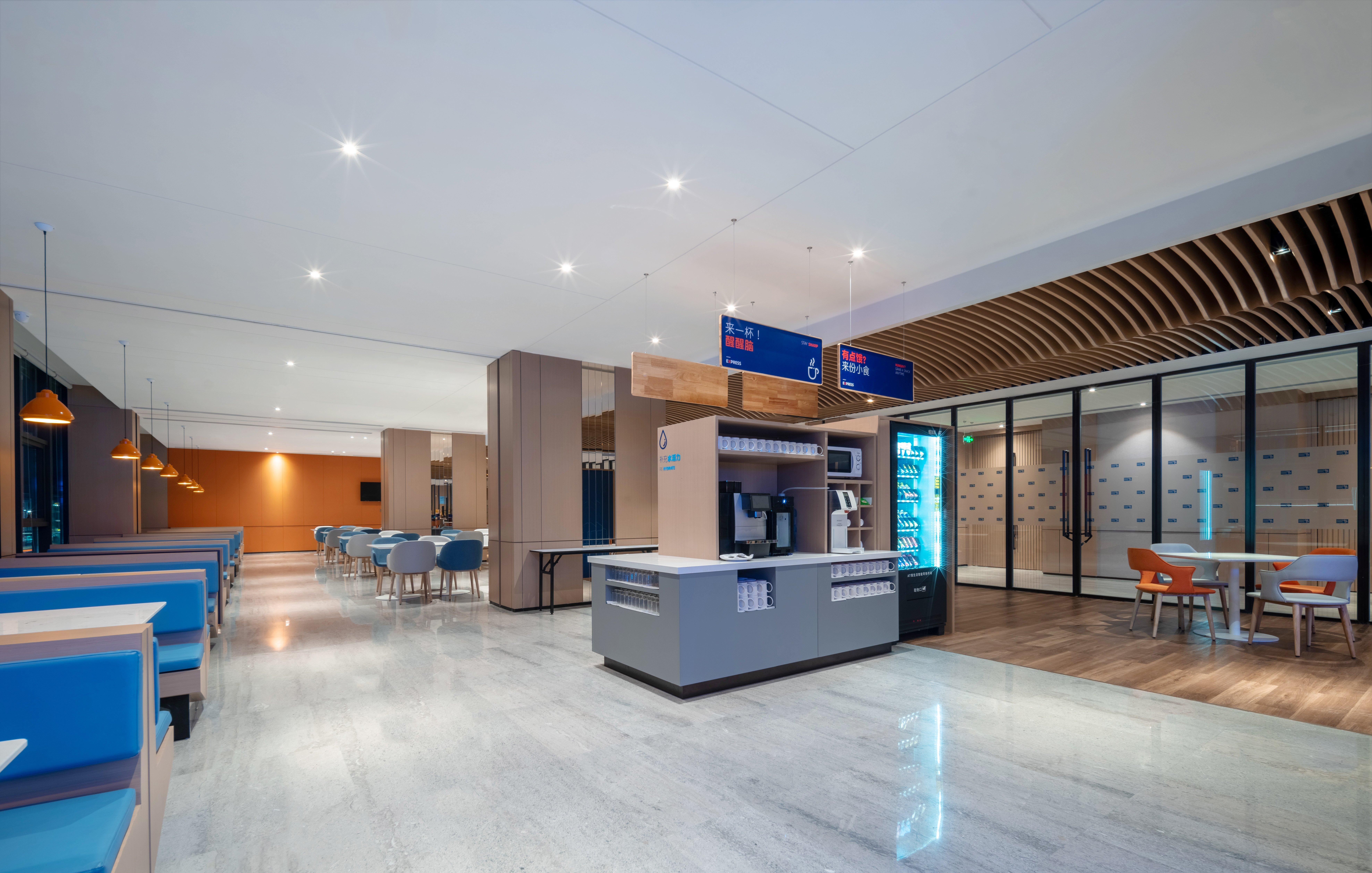 Holiday Inn Express Shenzhen Longhua By Ihg Exterior photo